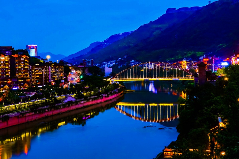 茅台镇夜景