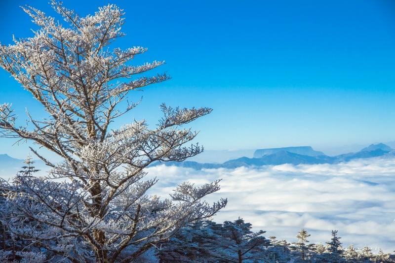 峨眉山